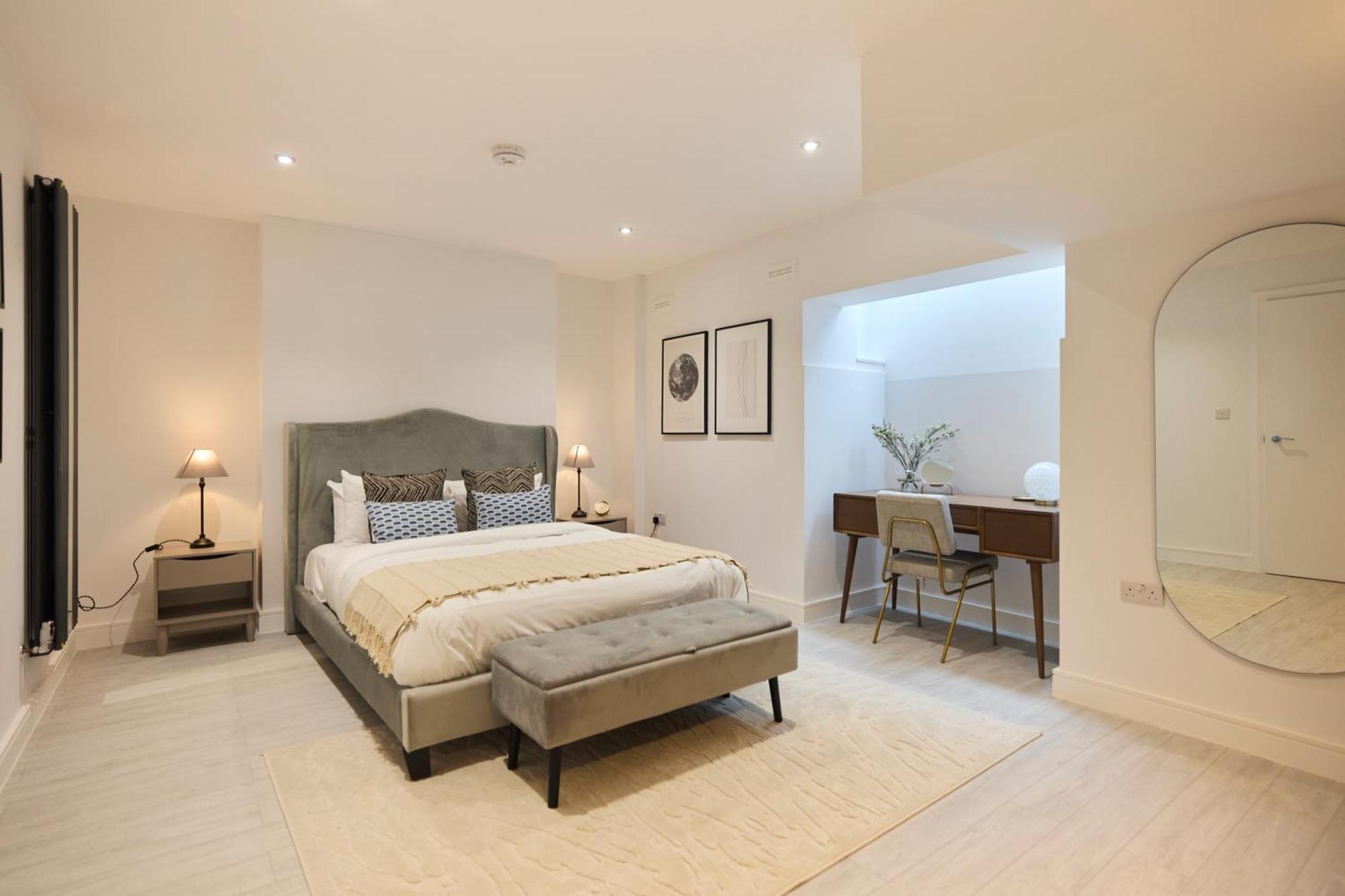 The Kingswood Place - Modern 2bdr With Terrace Appartamento *
