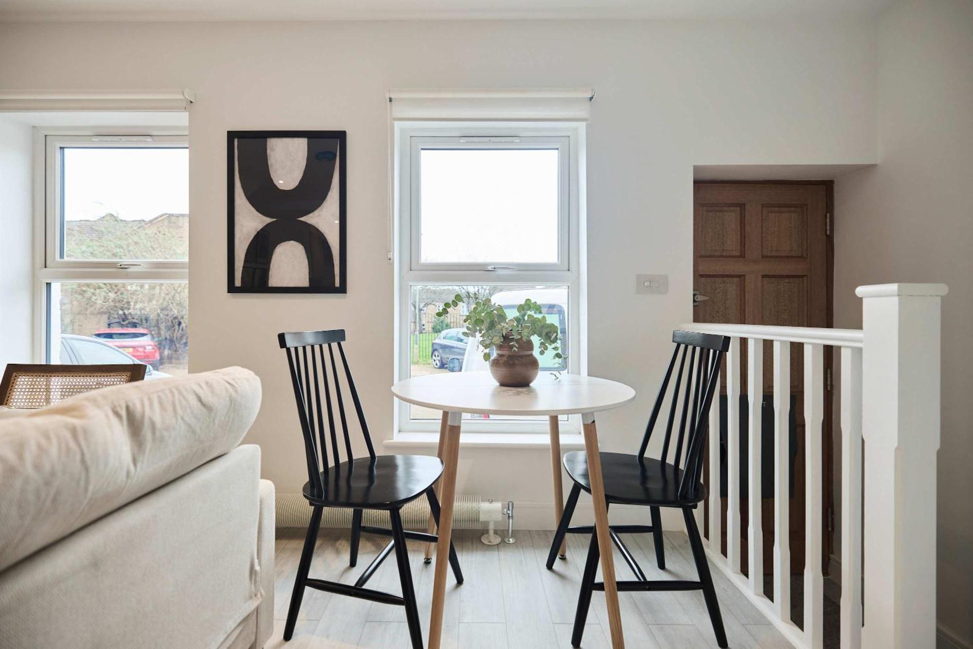 The Kingswood Place - Modern 2bdr With Terrace